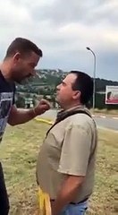 Insultos y empujones por cruces amarillas en Berga