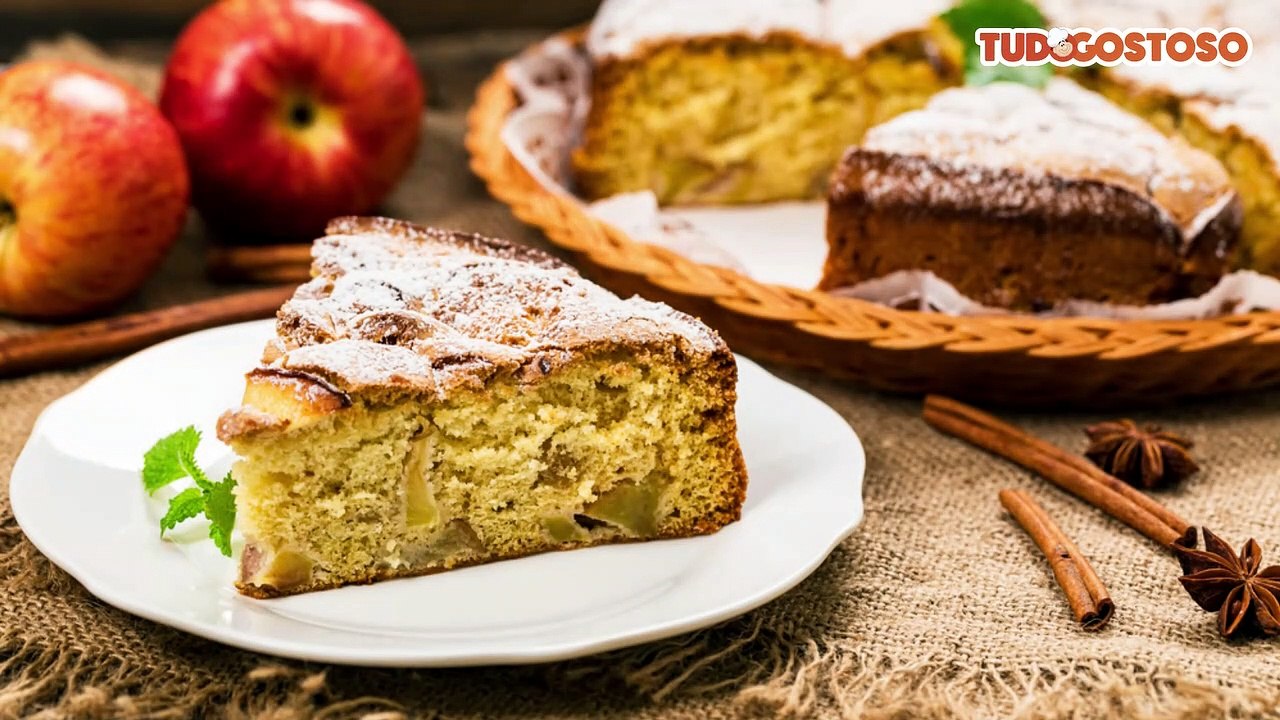 Bolo de maçã com canela e castanhas
