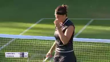 Eastbourne - Sabalenka remporte un sacré combat aux dépens de Wozniacki
