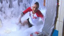 Fort Boyard : Marine Lorphelin enchaîne les chutes dans la laverie et c'est très drôle !