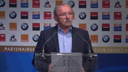 XV de France - Brunel explique l'absence de Bastareaud
