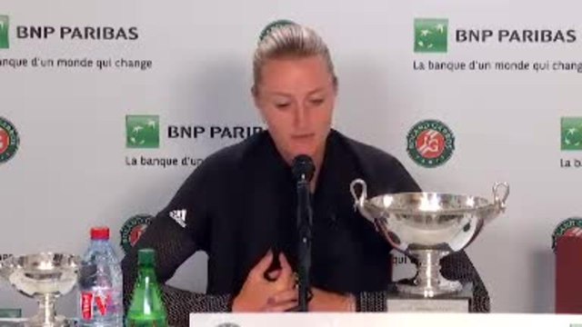 Roland-Garros - Mladenovic : Incroyable de gagner ici avec ma meilleure amie