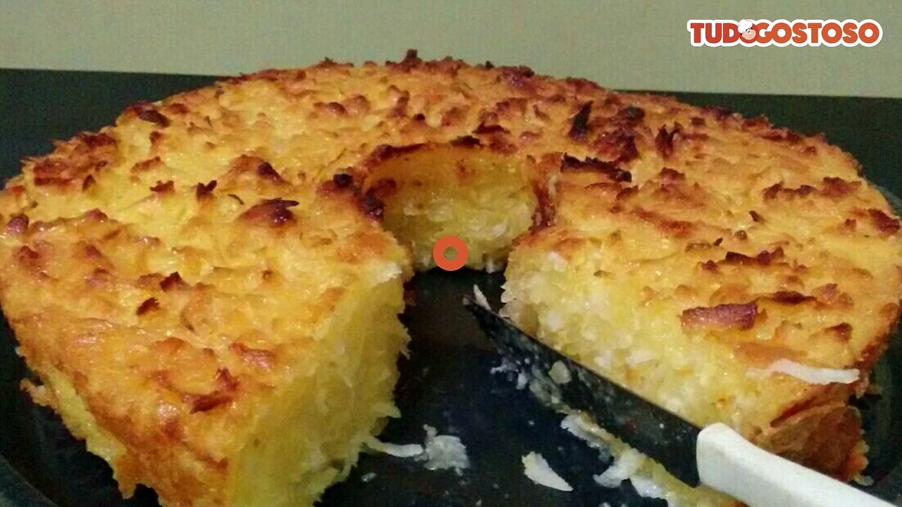 Bolo de aipim (mandioca ou macaxeira)