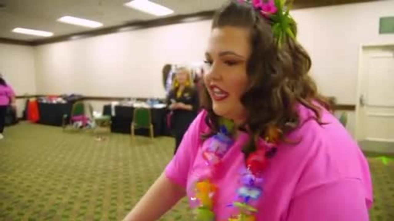 Exclu. État de choc (W9) : danse, concours d'éloquence... le concours de Miss America grande taille propose bien des épreuves !