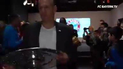 Bundesliga - Robben et Ribéry livrent les trophées au musée du Bayern