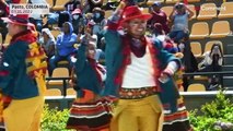ویدئو؛ بزن و برقص با نقاشی و رنگ در جشنواره سیاه و سفیدهای کلمبیا