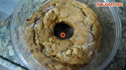 Bolo de maçã e nozes