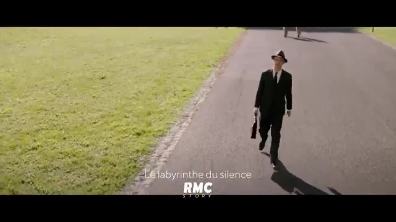 Le labyrinthe du silence