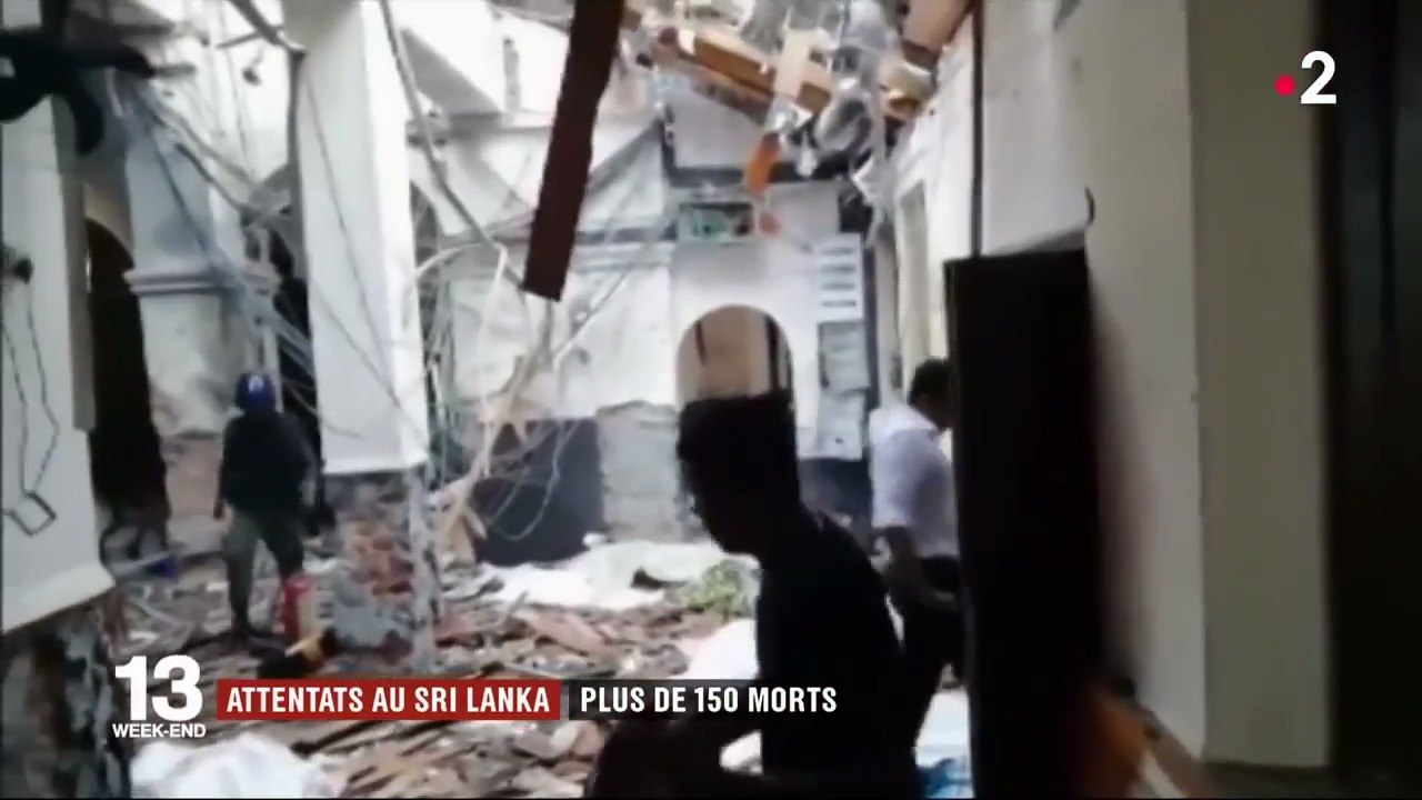 Les images glaçantes de la vague d'explosions qui a fait au moins 150 morts au Sri Lanka en ce dimanche de Pâques