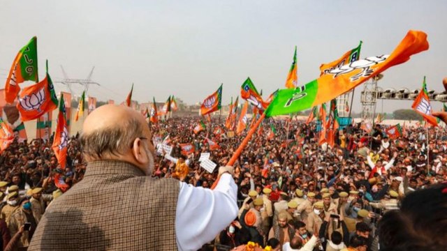 Debate: Massive election rallies amid Covid surge