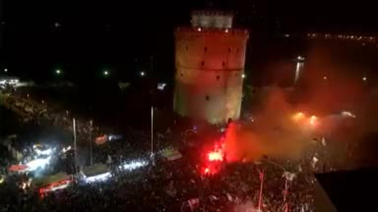 Grèce - Des milliers de fans fêtent le titre du PAOK Salonique