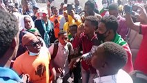 إطلاق غاز مسيل للدموع لتفريق المتظاهرين ضد الانقلاب في الخرطوم