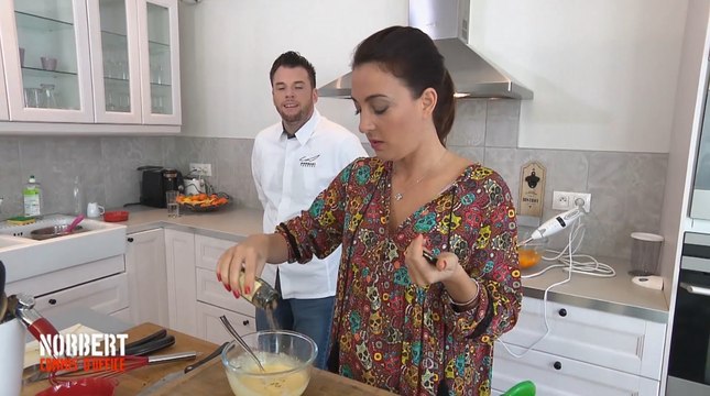 Norbert, commis d'office : Norbert Tarayre titille Eve Angeli