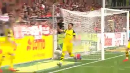 30e j. - Sancho conclut un but collectif incroyable avec le BVB