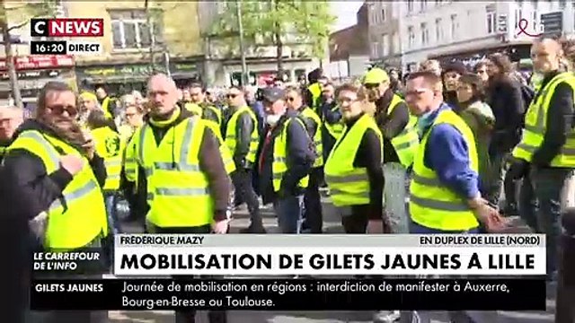Gilets jaunes : menacée en direct, une équipe de CNews forcée de fuir la manifestation à Lille