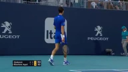 Miami - Djokovic sorti par Bautista-Agut