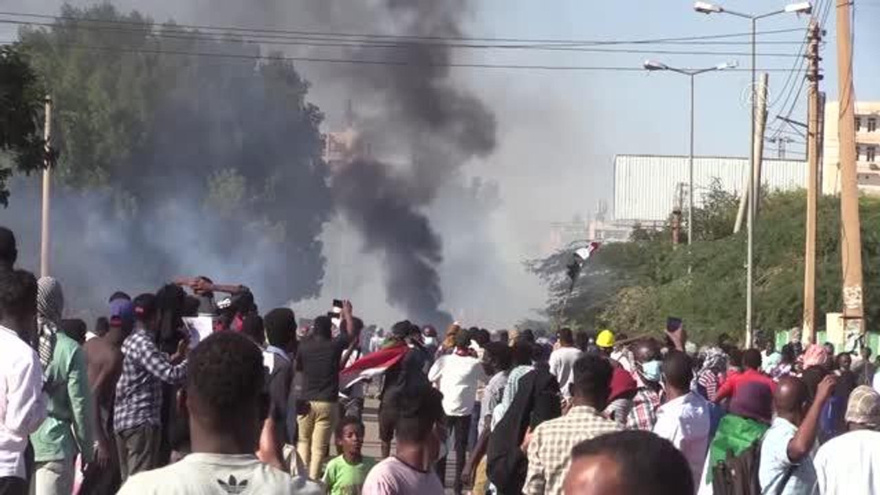 Son dakika gündem: Sudan'da askeri yönetim karşıtı protestolar 3'üncü ayında sürüyor