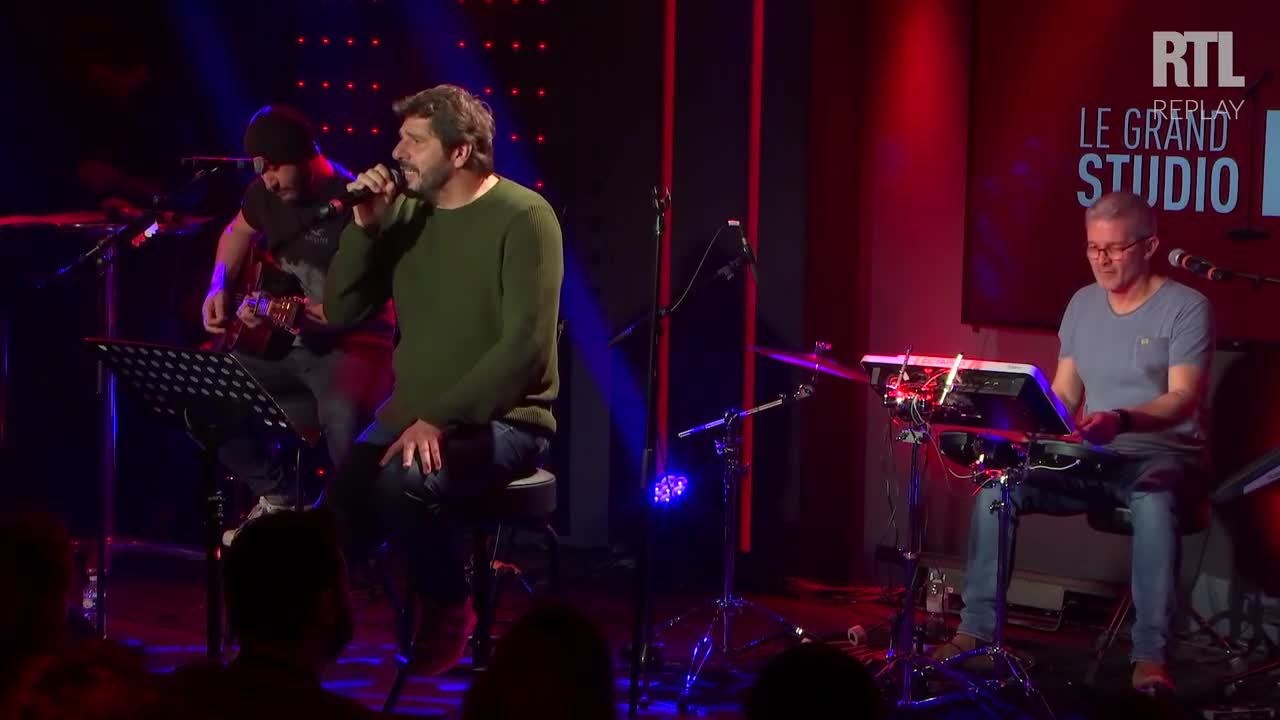 Exclu. Patrick Fiori interprète Les gens qu'on aime écrit par Jean-Jacques Goldman au Grand Studio RTL