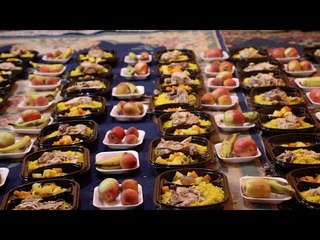 سيد يخصص مطبخه لوجبات مصابي كورونا بالعزل المنزلي: نفسي الناس تدعمهم