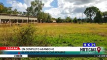 En completo abandono el polideportivo de Catacamas, Olancho