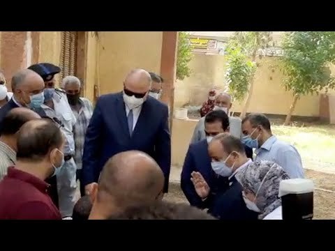 محافظ قنا يتفقد لجان الثانوية العامة بإجراءات احترازية