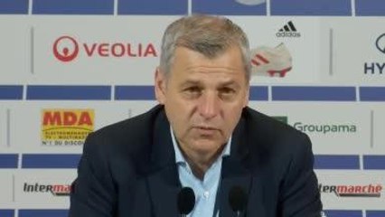 Transferts - Genesio : "Un défenseur, ce serait une idée"