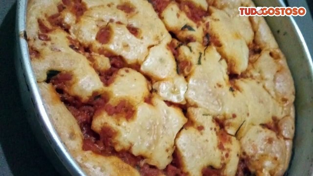 Torta salgada de sardinha