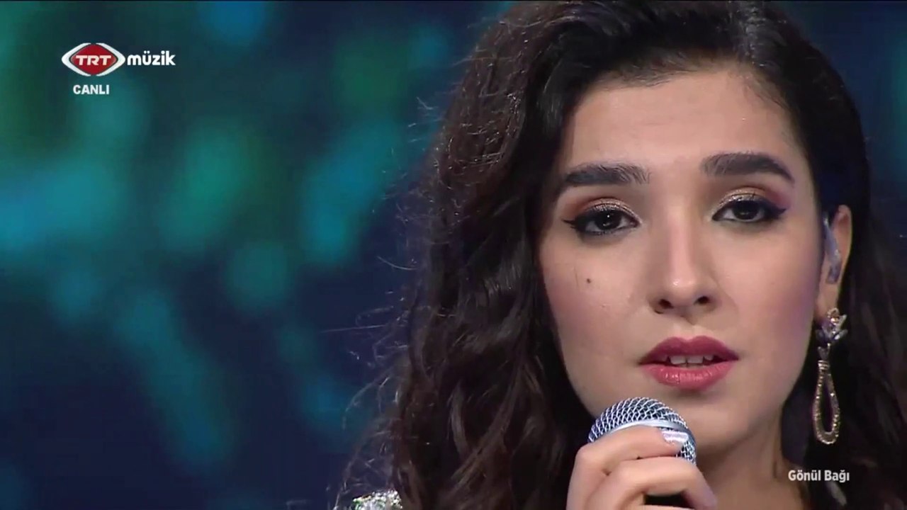 Senem Akdemir / Visalinle bu şeb ey ey ey ey