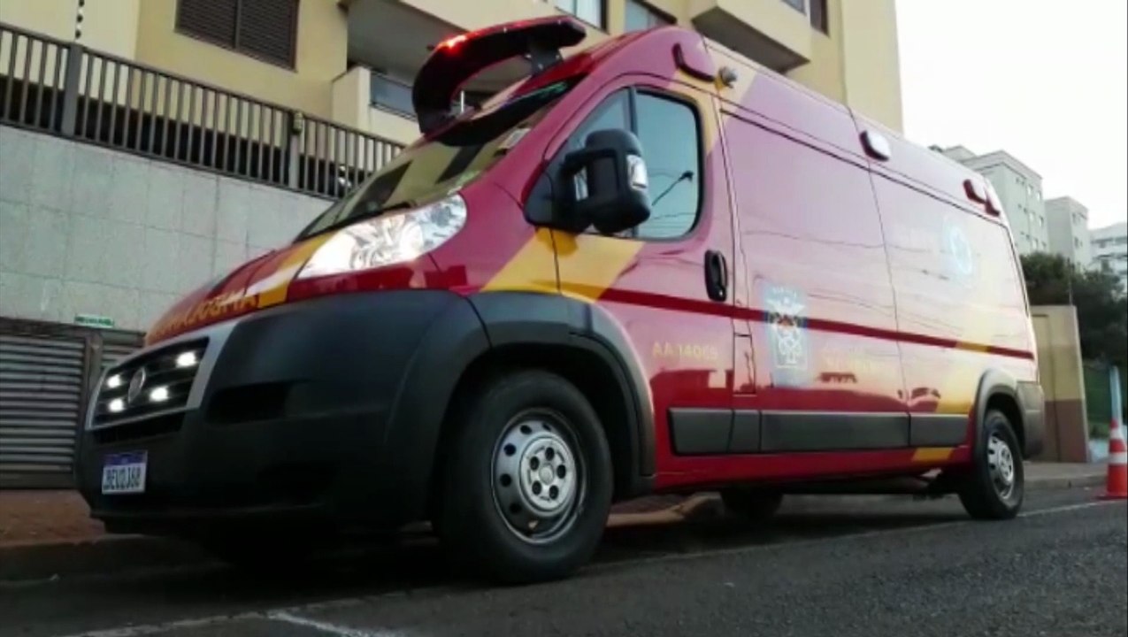 Idosa de 87 anos sofre queda e precisa dos cuidados do Siate no Centro