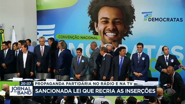 Bolsonaro sancionou a lei que recriou a propaganda partidária obrigatória, mas vetou o trecho que previa uma compensação fiscal às emissoras. #BandJornalismo