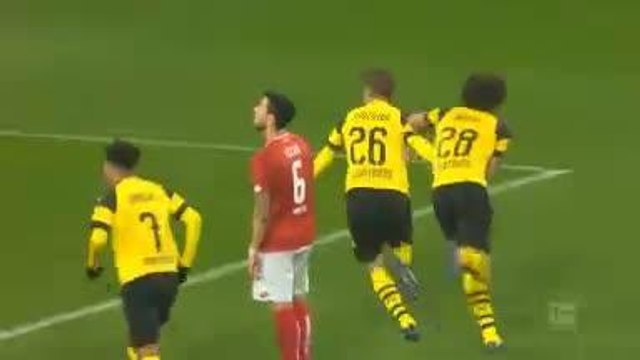 12e j. - Le magnifique enroulé de Piszczek offre la victoire au Borussia