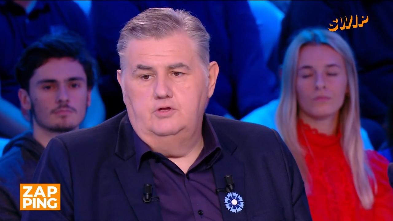 Pierre Ménès reconnaît l'existence d'un fichage ethnique au sein des clubs de foot français, dans le Canal Football Club