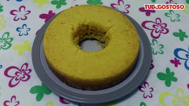 Bolo de milho verde em lata
