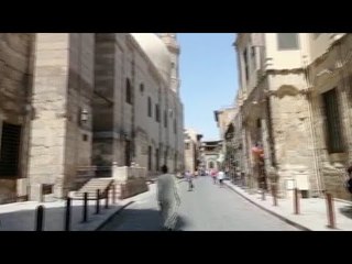 آثار المعز تفتح مواقعها الأثرية وسط إقبال ضعيف