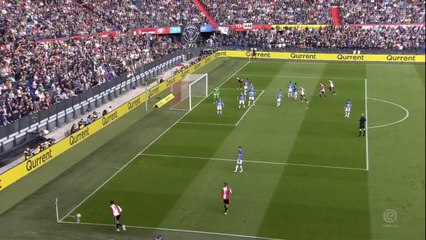 Pays-Bas - La demi-volée sublime de Clasie