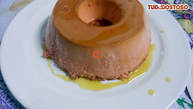 Pudim de leite condensado com creme de leite