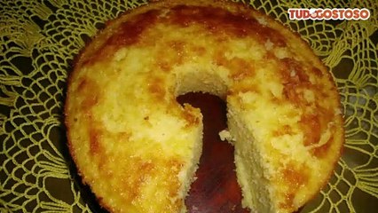 Bolo de milharina cremoso