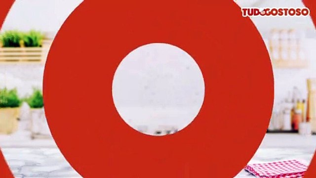 Lasanha de frango ao molho branco e vermelho