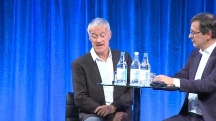 Bleus - Deschamps : "Giroud a été décisif en Coupe du Monde"