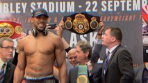 Boxe - La pesée du combat entre Alexander Povetkin et Anthony Joshua