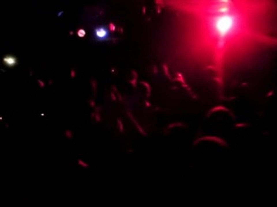 CANFEZA VE YEŞİL  ADANA KONSER VİDEOSU