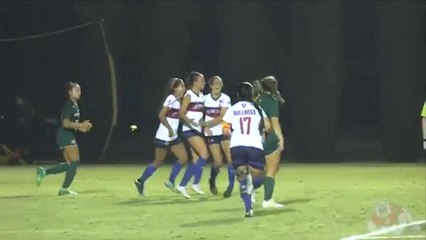 Football : L'incroyable touche acrobatique d'une étudiante américaine