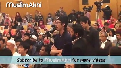 Man_Hugs_Dr. Zakir Naik After Accepting Islam  Japan