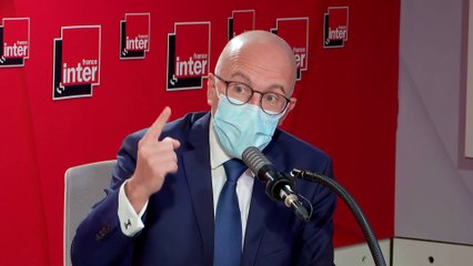 Éric Ciotti à Emmanuel Macron : "C'est une stratégie électorale indigne d'un président de la République."