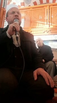 Sosyal medya bu videoyu konuşuyor: Kur'an okuyan imamın aklını aldı