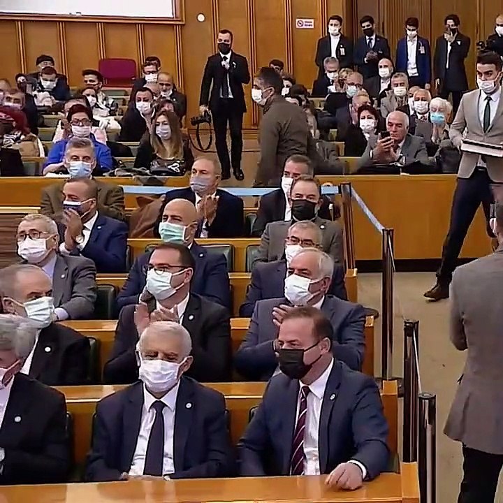 Akşener: Sayın Erdoğan, vatandaş çarpıldıkça senin de gözlerin, ışıl ışıl oluyor mu?