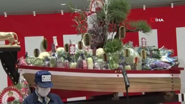 Tokyo'daki yeni yıl mezatında 211 kiloluk orkinos 1.9 milyon liraya satıldı