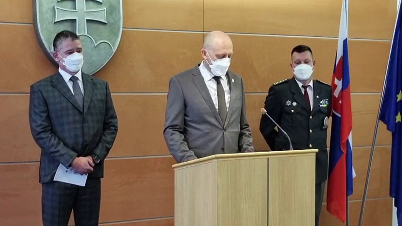 ZÁZNAM: Ministerstvo vnútra bude nakupovať tabuľky s evidenčným číslom lacnejšie
