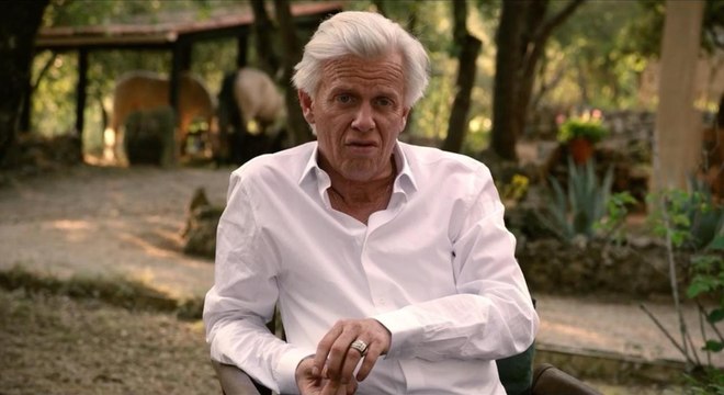 Guy : portrait d'un vieux chanteur ringard par Alex Lutz (Bande-annonce)