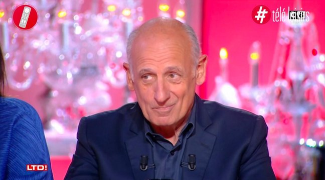 Invité des Terriens du dimanche, Jean-Michel Aphatie revient sur son tweet de la robe rouge d'Audrey Crespo-Mara